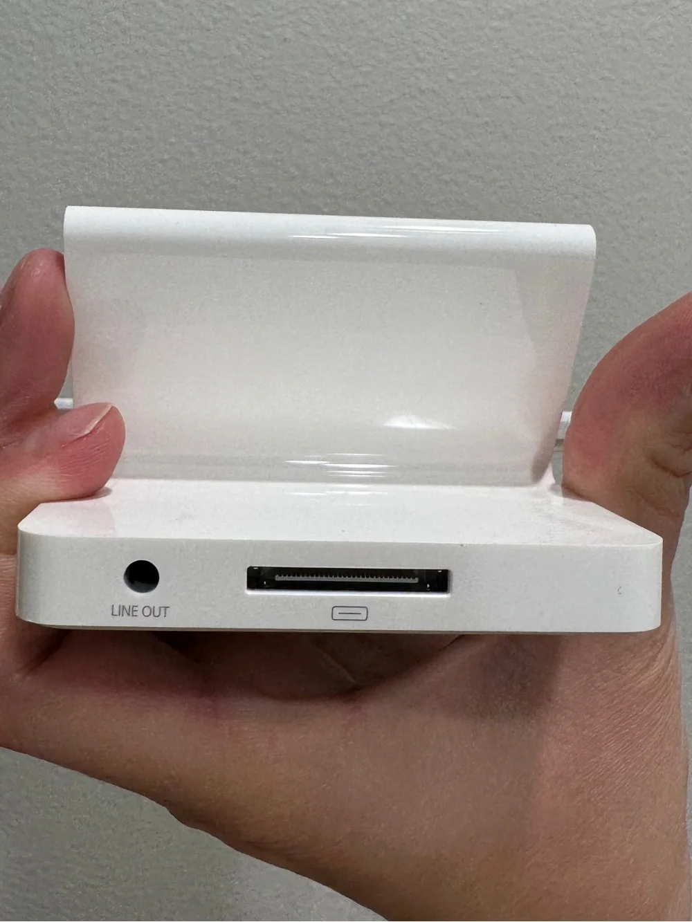 Apple White iPad Keyboard Dock - Slim Typing Accessory
